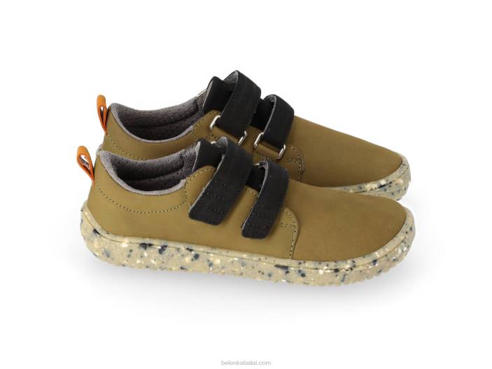 linksmi vaikai basomis kojomisBe Lenka HZVH211 Žalioji armija