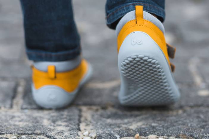 vaikai basi - žaistiBe Lenka HZVH224 mango