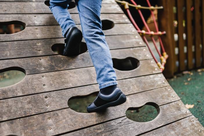 vaikiški sportbačiai basomis kojomis – skystiBe Lenka HZVH200 anglis/juoda